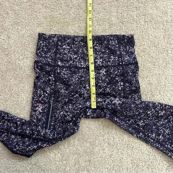 Athleta Rainer Printed Mesh Tight Leggings Purple Women Size XS Gym Active. - Picture 10 of 16